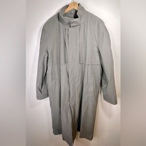 LONDON FOG  Gray Fully Lined Trench Coat Men’s Size 40R